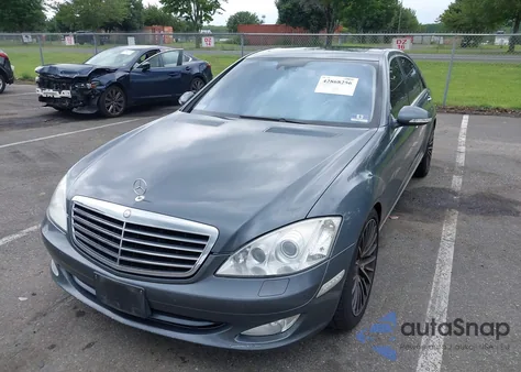 2007 Mercedes-Benz S 550 4Matic из США, поврежденный, VIN WDDNG86XX7A104266